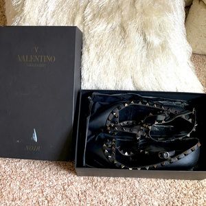 Valentino Garavani Noir flats size 8
